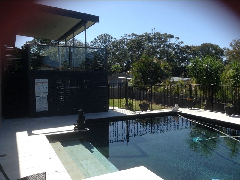6 BIONE AVENUE, Banora Point NSW 2486
