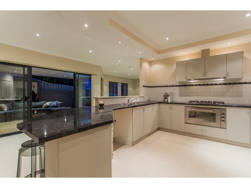 45A Williams Rd, Melville WA 6156
