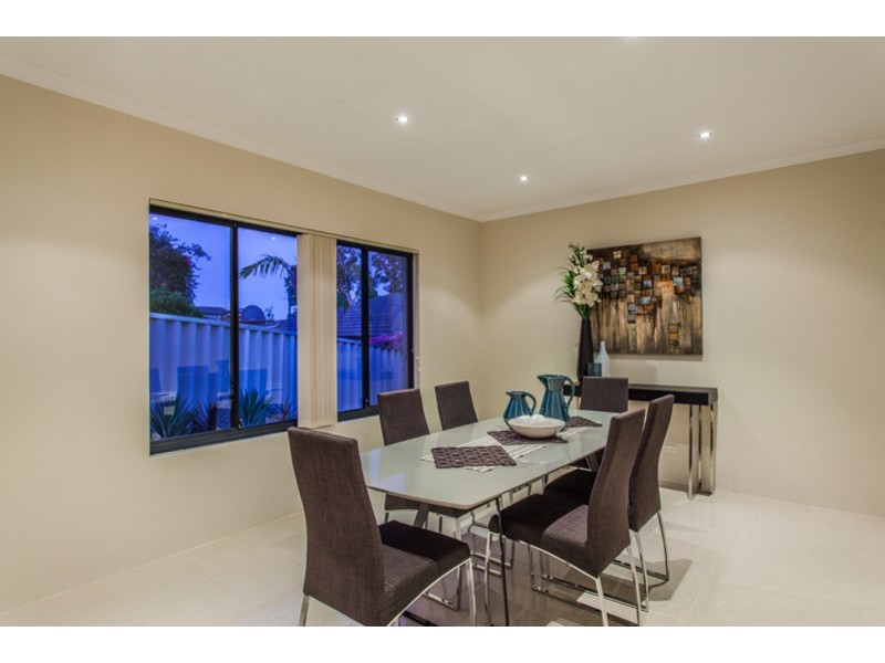 45A Williams Rd, Melville WA 6156