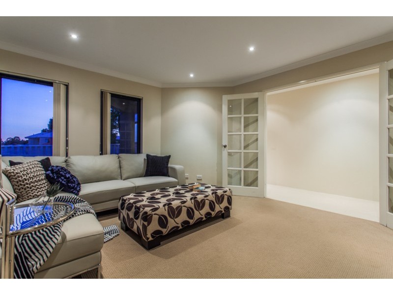 45A Williams Rd, Melville WA 6156