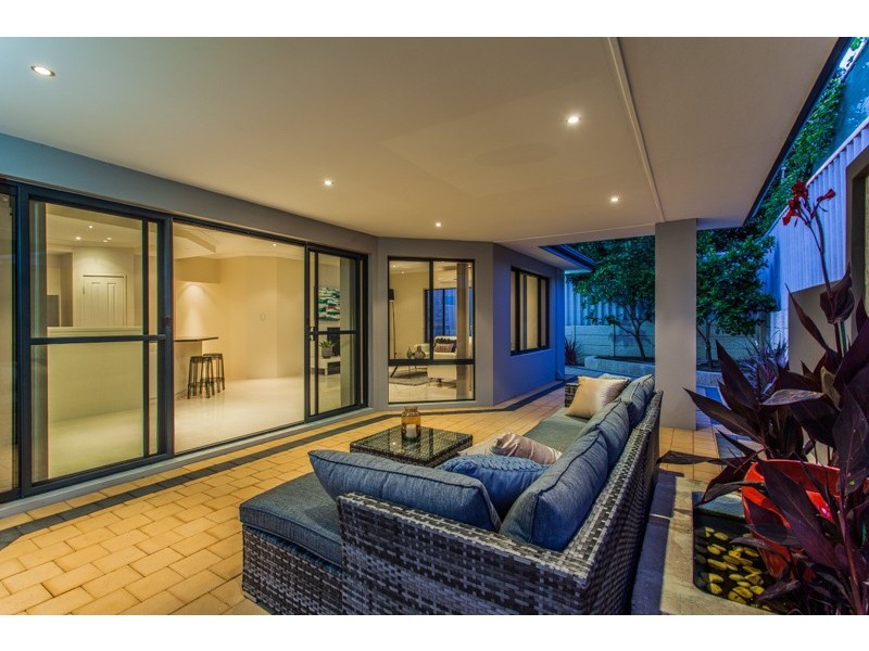 45A Williams Rd, Melville WA 6156