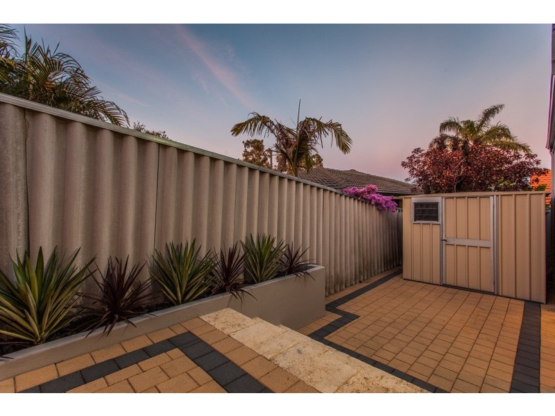 45A Williams Rd, Melville WA 6156