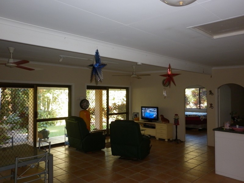 2897  Mossman Daintree Rd, Lower Daintree QLD 4873