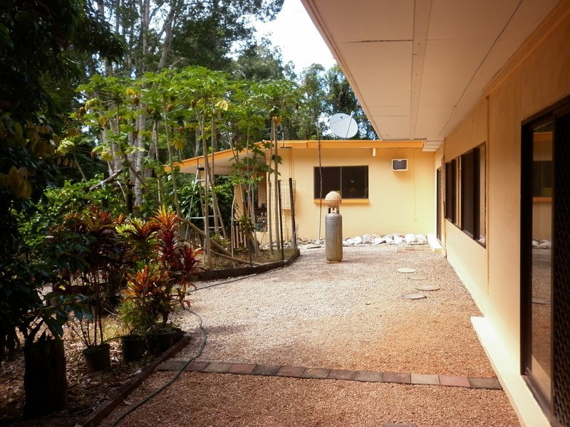 2897  Mossman Daintree Rd, Lower Daintree QLD 4873