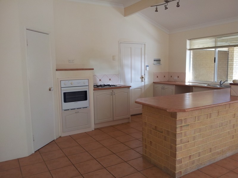 10 Abbeville Circle, Mindarie WA 6030