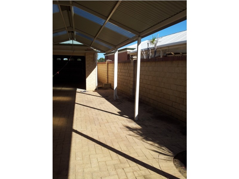 10 Abbeville Circle, Mindarie WA 6030