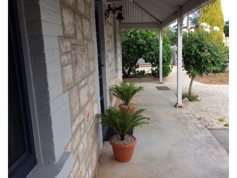 10 Masters Street, Riverton SA 5412