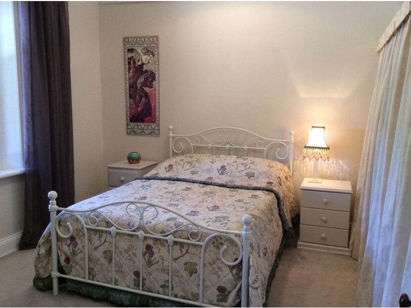 10 Masters Street, Riverton SA 5412