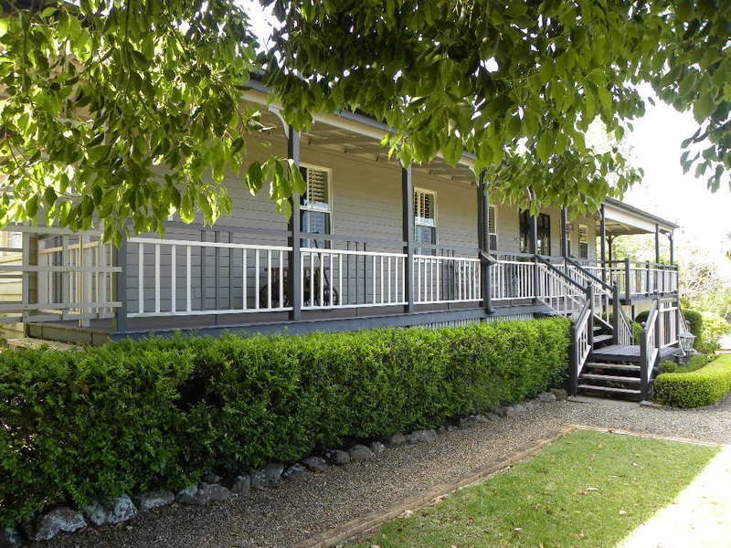 4 Moffitt Court, Maleny QLD 4552