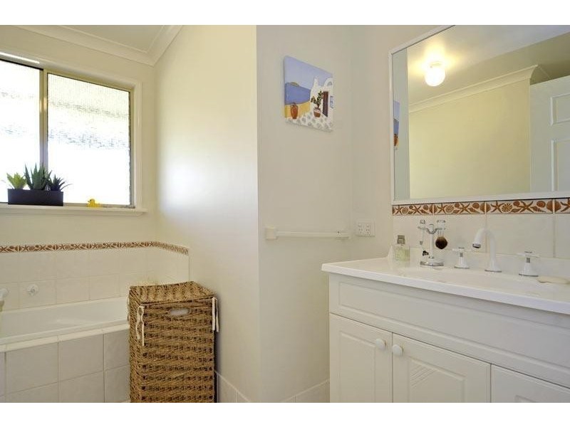 14 Larwood Elbow, Seabird WA 6042