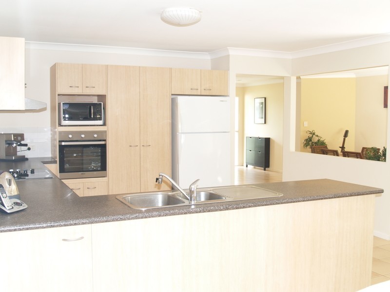 33 Lancewood  Circuit, Robina QLD 4226