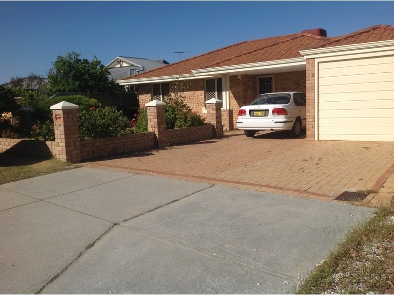 4 Glacier Gardens, Ballajura WA 6066