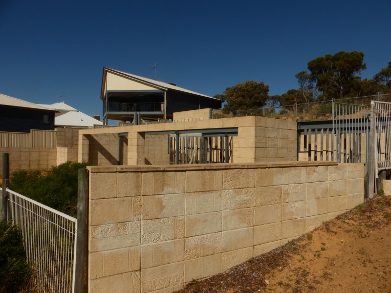 5 Ironbark Place, Halls Head WA 6210