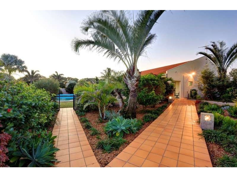 210 Shelley St, Mon Repos QLD 4670