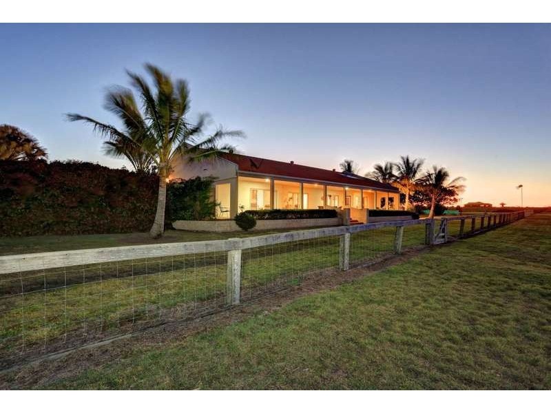 210 Shelley St, Mon Repos QLD 4670