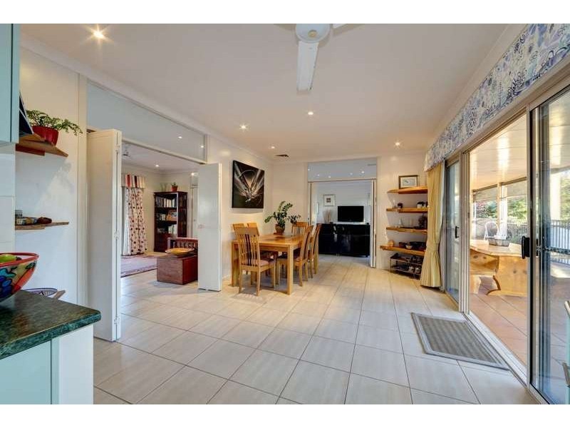 210 Shelley St, Mon Repos QLD 4670