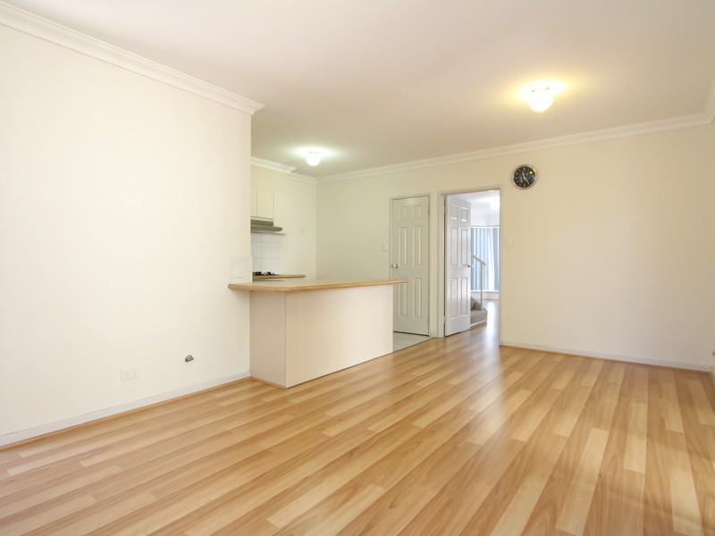 4/2 Jane Road, Applecross WA 6153