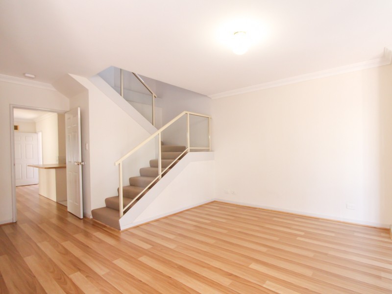 4/2 Jane Road, Applecross WA 6153