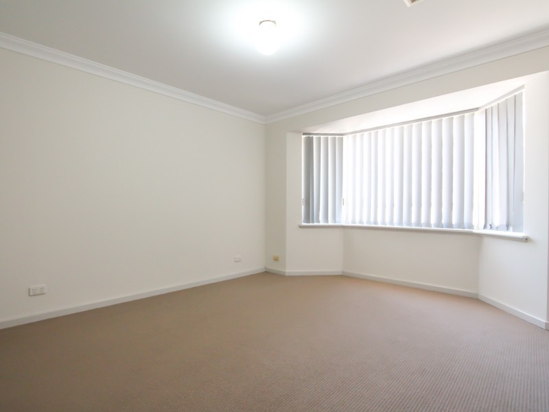 4/2 Jane Road, Applecross WA 6153