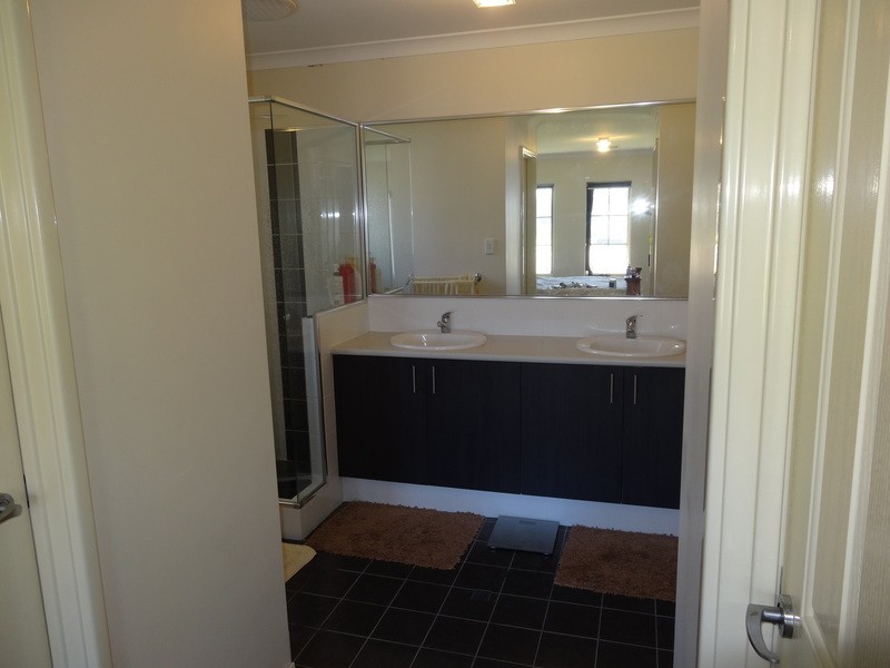 10 Solander Street, Harrisdale WA 6112