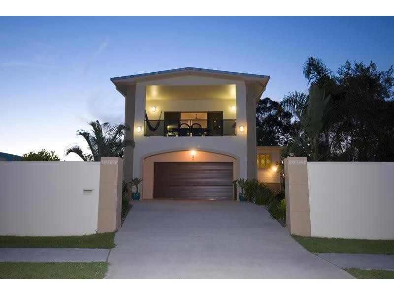 16 Yinni Street, Maroochydore QLD 4558