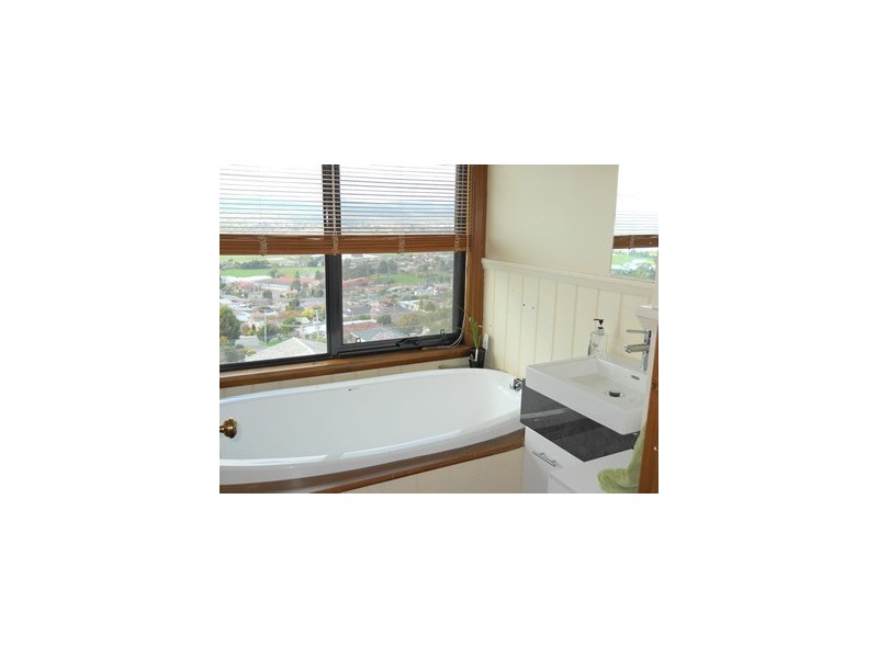 24  Allison Ave, Riverside TAS 7250
