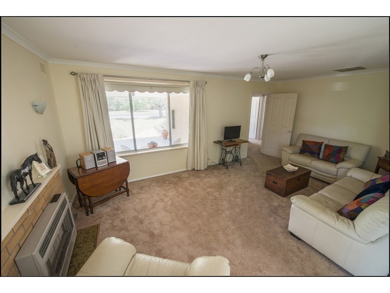 8 White Street, Euroa VIC 3666