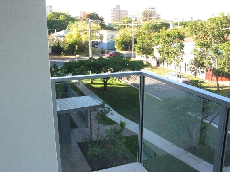 221 Sir Fred Schonell Drive, St Lucia QLD 4067
