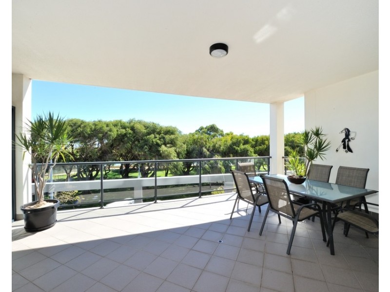 6/43 Rockingham Beach Road, Rockingham WA 6168