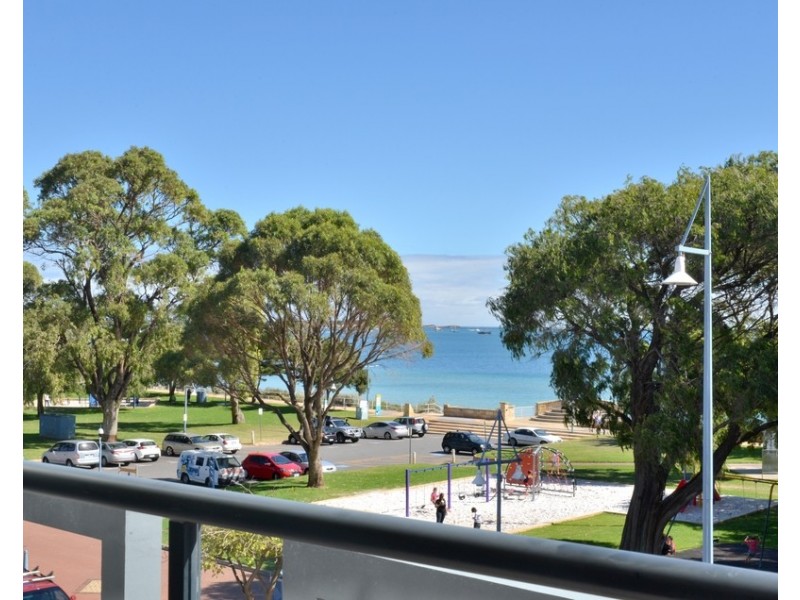 6/43 Rockingham Beach Road, Rockingham WA 6168