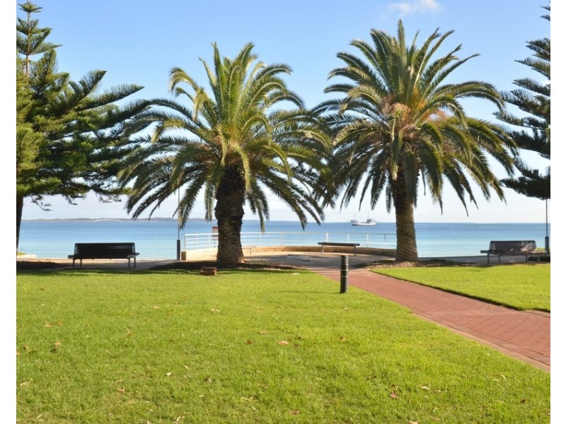 6/43 Rockingham Beach Road, Rockingham WA 6168