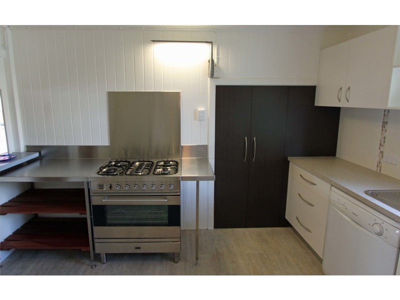 4 French Street, Pimlico QLD 4812