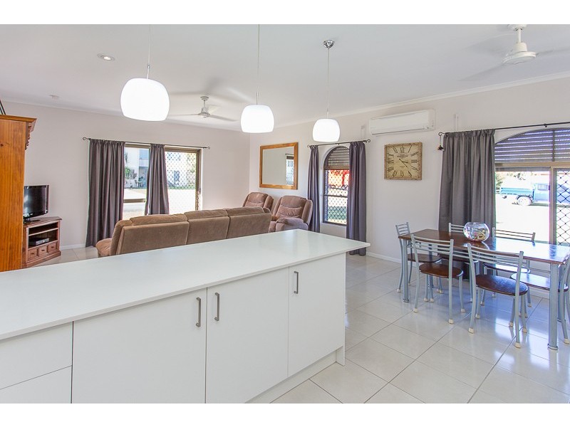 25 Novar Court, South Mackay QLD 4740