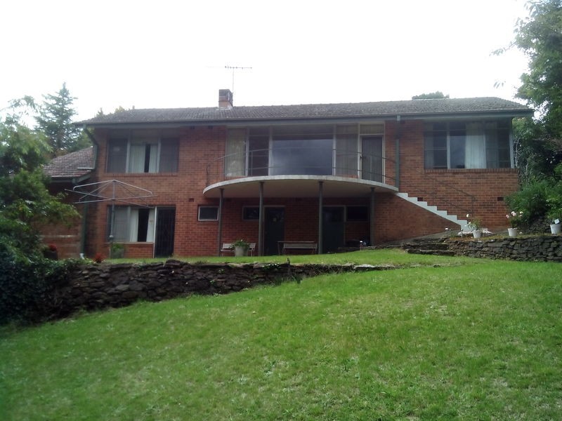 6 Churchill St, Leura NSW 2780