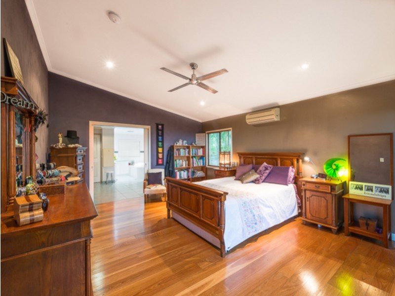 12 Mowlam Street, Eimeo QLD 4740