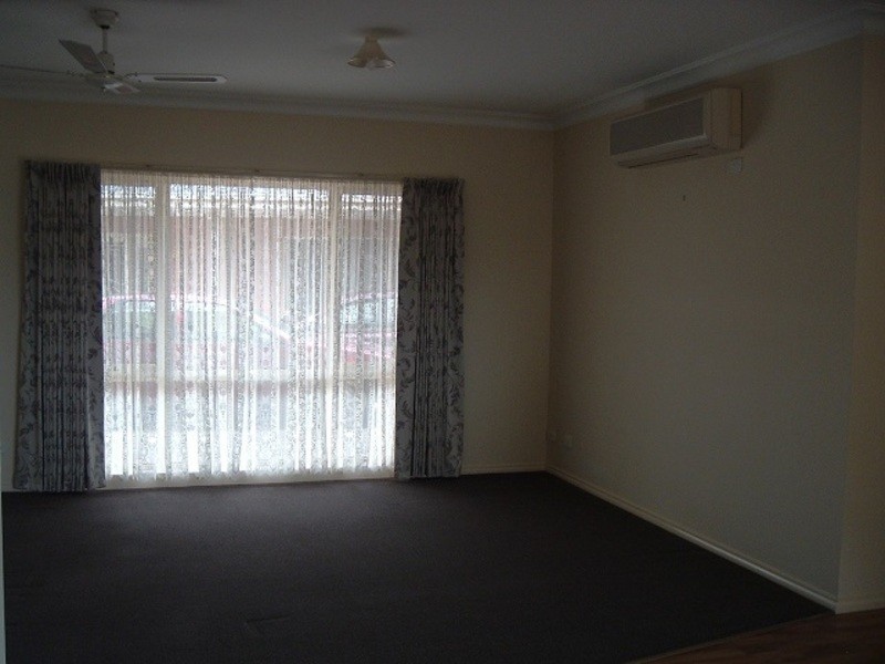 4/51 Westernport Rd, Lang Lang VIC 3984