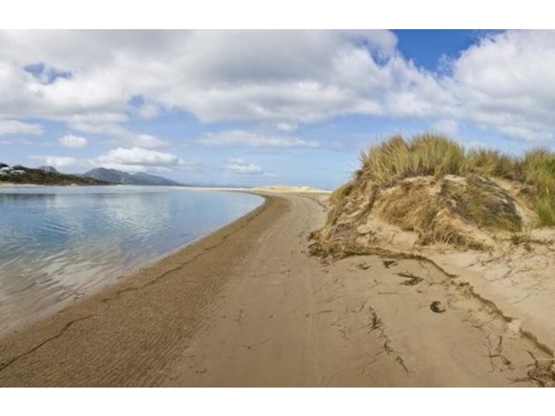 8 Yellow Sand Banks Rd, Dolphin Sands TAS 7190