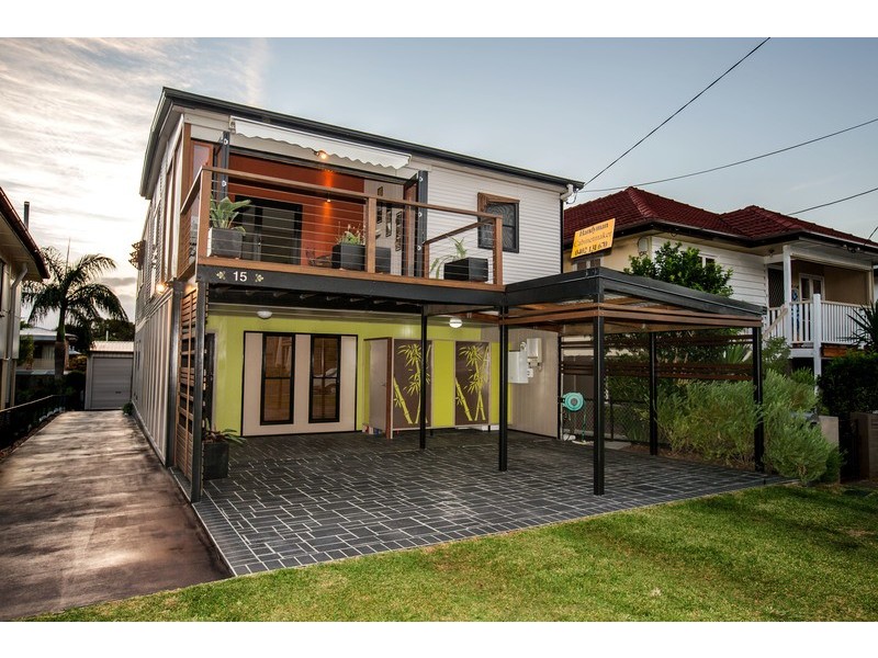 15 Victoria Ave, Woody Point QLD 4019