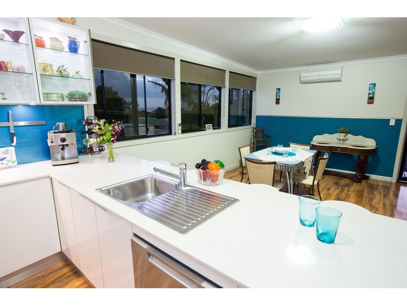 15 Victoria Ave, Woody Point QLD 4019