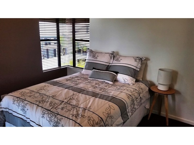 124 Mooloolah Drive, Minyama QLD 4575