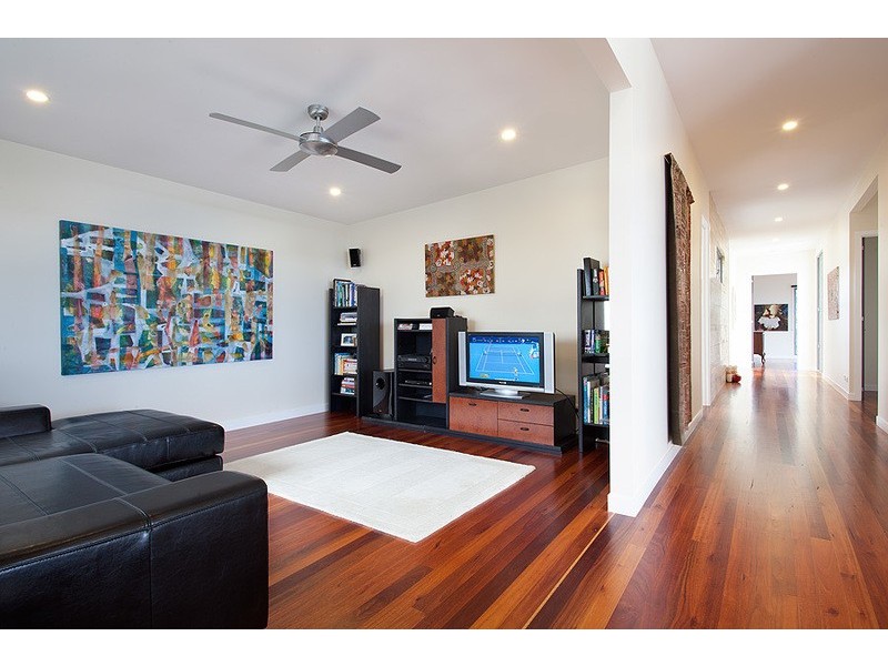 23 Karnu Dr, Valdora QLD 4561