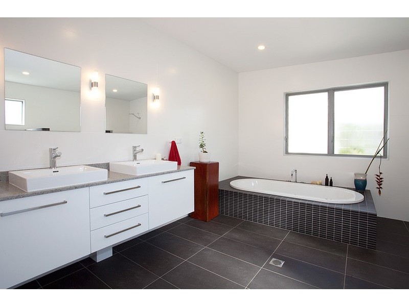 23 Karnu Dr, Valdora QLD 4561