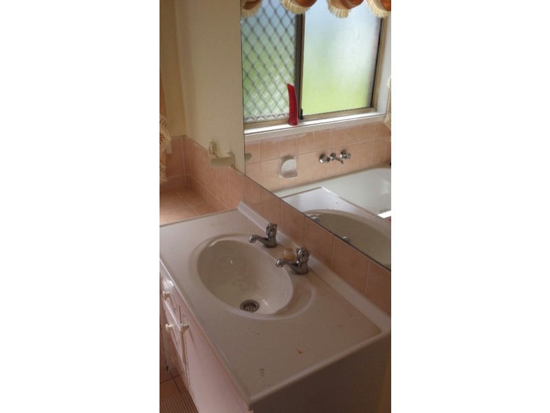 12 Marsala Court, Kingston QLD 4114