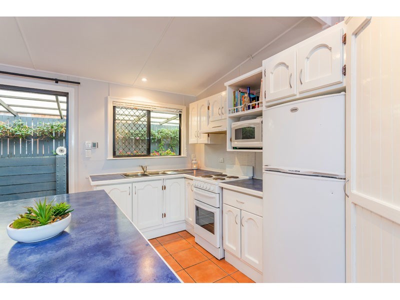 76 Blackheath Road, Oxley QLD 4075