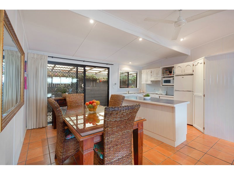 76 Blackheath Road, Oxley QLD 4075