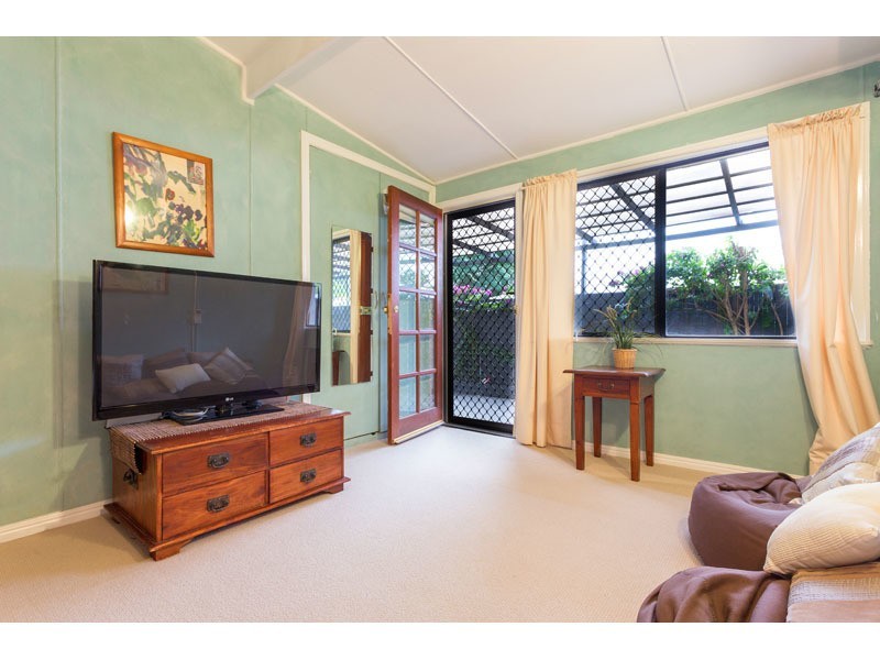 76 Blackheath Road, Oxley QLD 4075