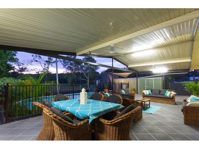 76 Blackheath Road, Oxley QLD 4075