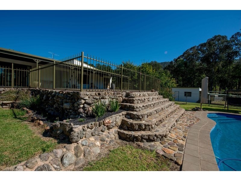 616 Hellhole Creek Road, Kergunyah VIC 3691