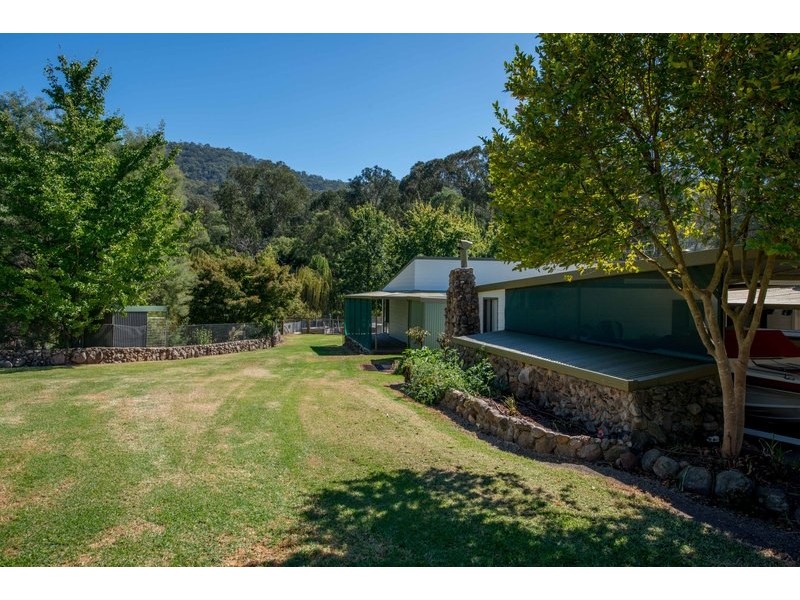 616 Hellhole Creek Road, Kergunyah VIC 3691
