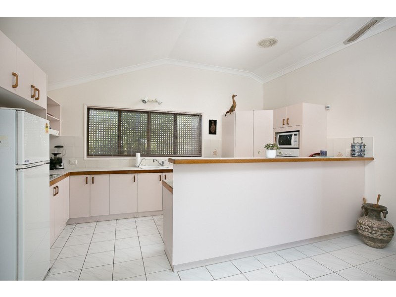 3 Oolyie Close, Chapel Hill QLD 4069